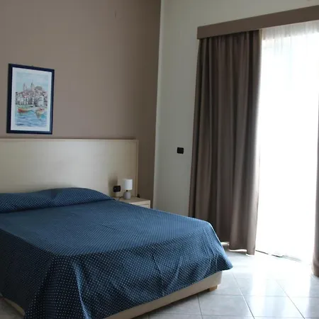 Hotell Tourist 3*