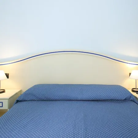 Tourist Hotell