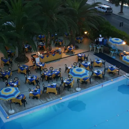 Tourist Hotel