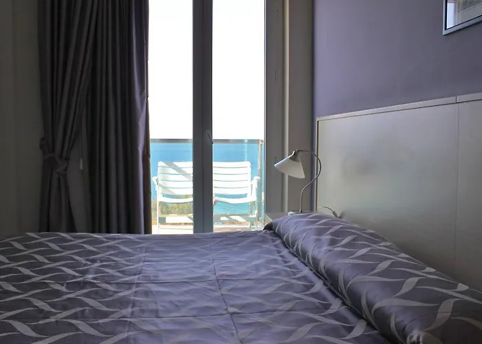 Tourist Чефалу